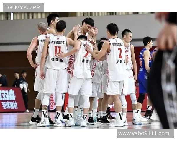 上海篮球队的默契配合分析与战术探讨助力球队提升整体实力